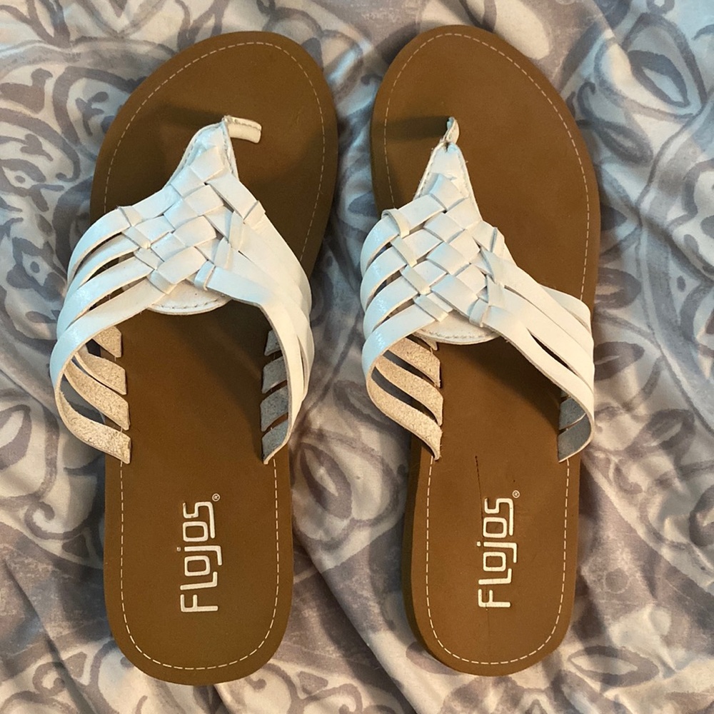 Flojos white and tan Flip flops Size 7